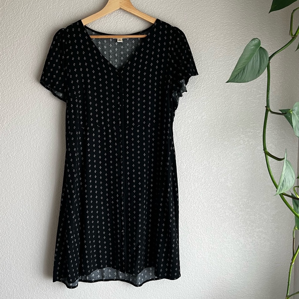 Cute black dress